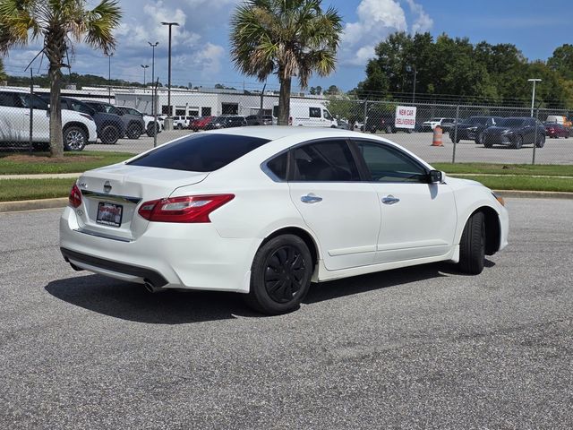 Used 2016 Nissan Altima Sedan