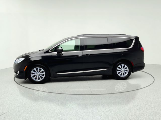 Used 2017 Chrysler Pacifica Van