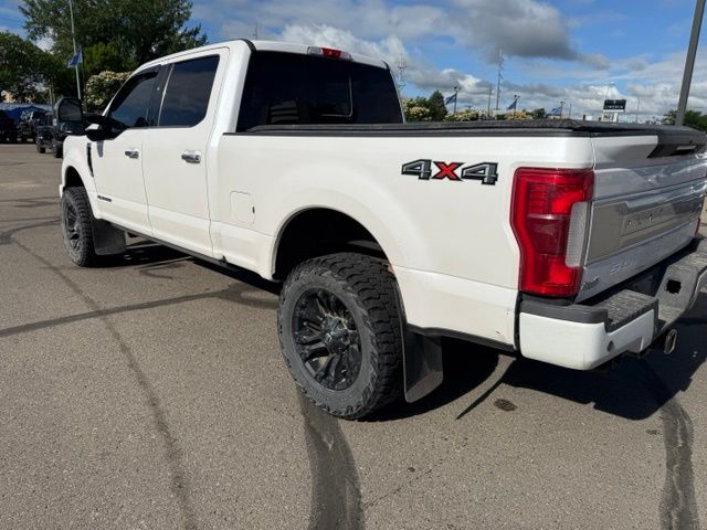 2017 White Ford Super Duty F-350 SRW Platinum 4X4 Truck