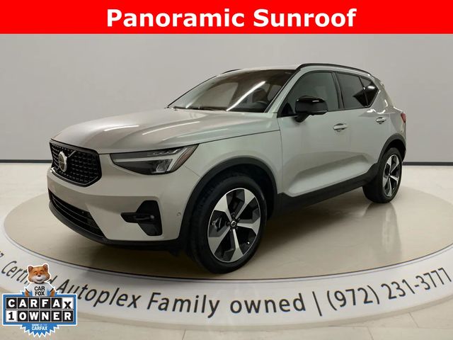 Silver 2025 Volvo XC40 B5 Plus Dark Theme AWD SUV / Crossover All-Wheel Drive Automatic
