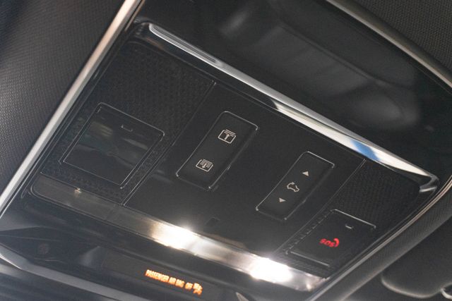 Used 2025 Land rover Range Rover Sport SUV