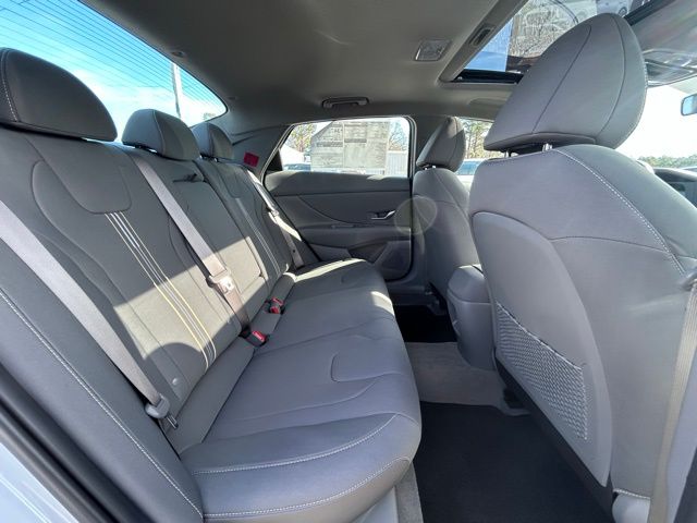 HyundaiElantra6