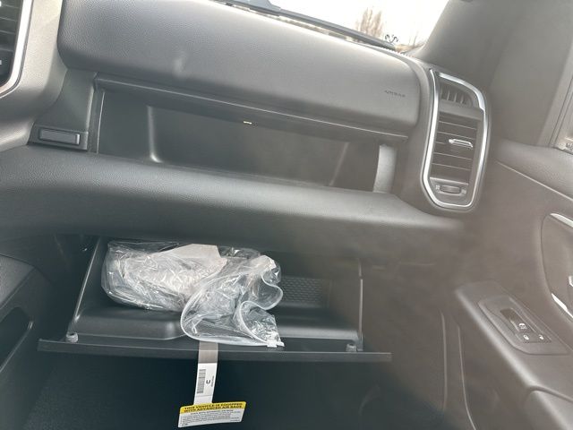 2026 Ram 1500 Big Horn/Lone Star - Diamond Black Crystal Pearlcoat exterior view 20