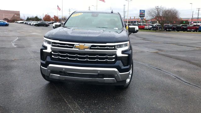 2023 Chevrolet Silverado 1500 LTZ 3