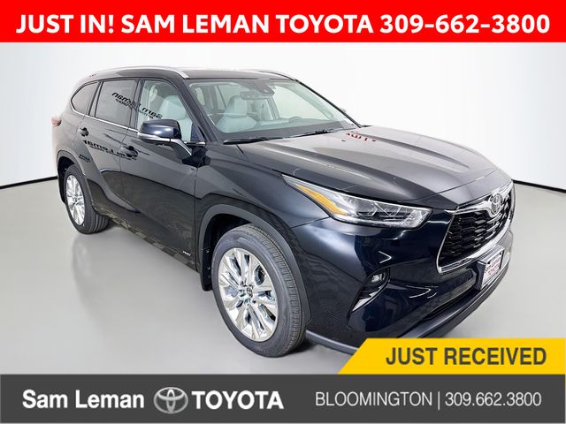 Midnight Black 2026 Toyota Highlander Hybrid Limited AWD SUV / Crossover All-Wheel Drive Continuously Variable Transmission
