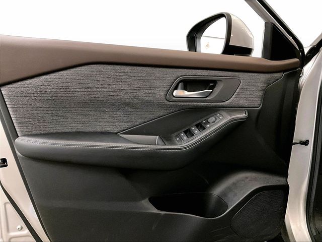 2023 Nissan Rogue SV Silver at Bob Ruth Ford
