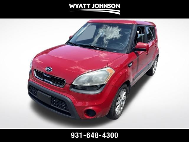 Molten 2013 Kia Soul Base Wagon Front-Wheel Drive 6-Speed Automatic