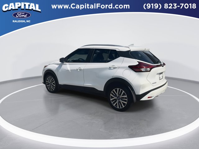 Used 2024 White Nissan SV image 6
