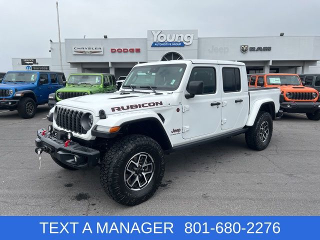 Bright White Clearcoat 2025 Jeep Gladiator Rubicon Crew Cab 4WD Pickup Truck Four-Wheel Drive 8-Speed Automatic