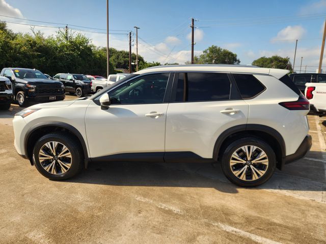 2022 Nissan Rogue SV - 3