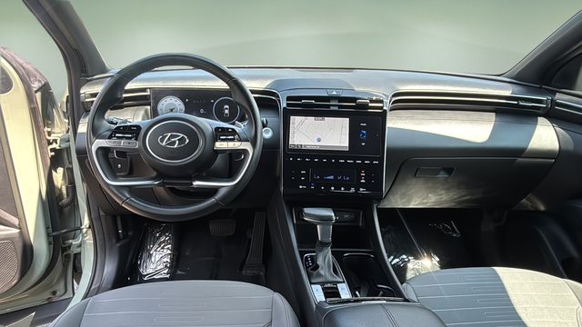 Used 2023 Green Hyundai SEL Premium image 11