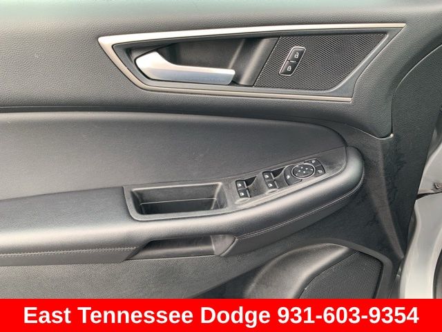 2023 Ford Edge SEL photo