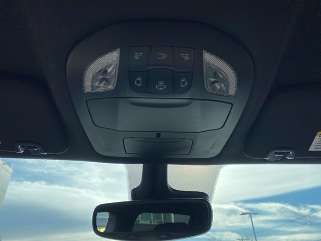 2026 Chrysler Pacifica Select - Diamond Black Crystal Pearlcoat exterior view 15