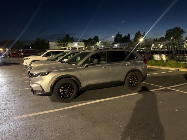 View vehicle photo 3