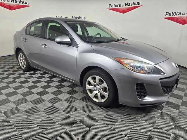 2013 Mazda MAZDA3 Sedan Front-Wheel Drive 6-Speed Automatic