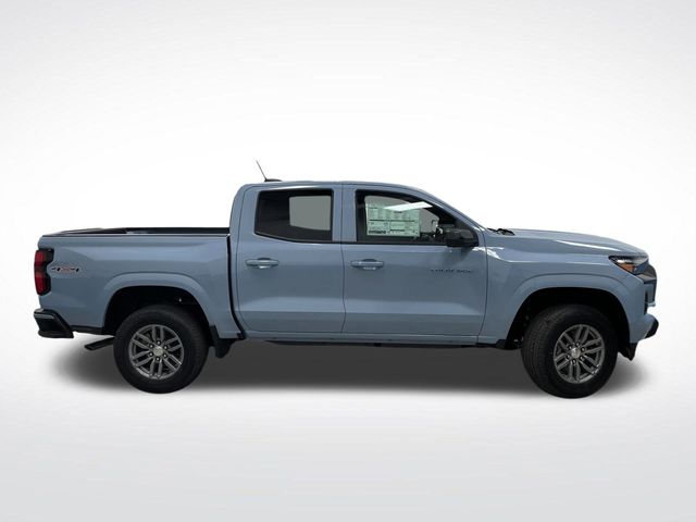 2025 Chevrolet Colorado Work Truck LT photo 2