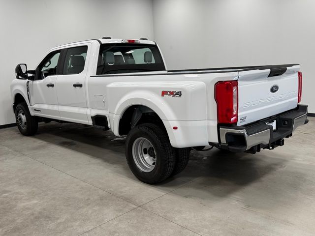 2025 Ford F-350SD XL photo