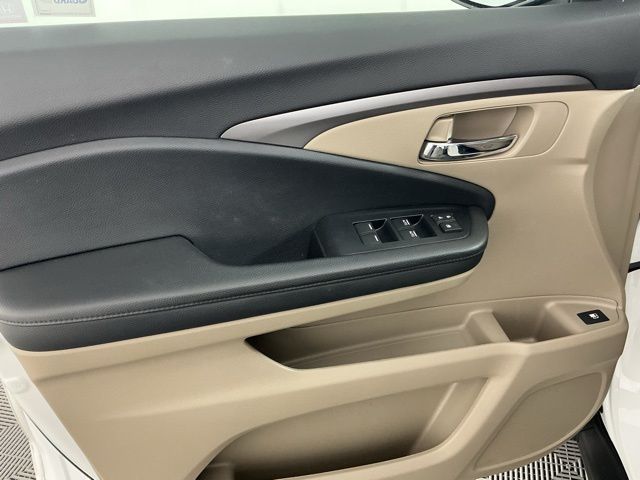 used 2021 Honda Pilot car, priced at $23,989