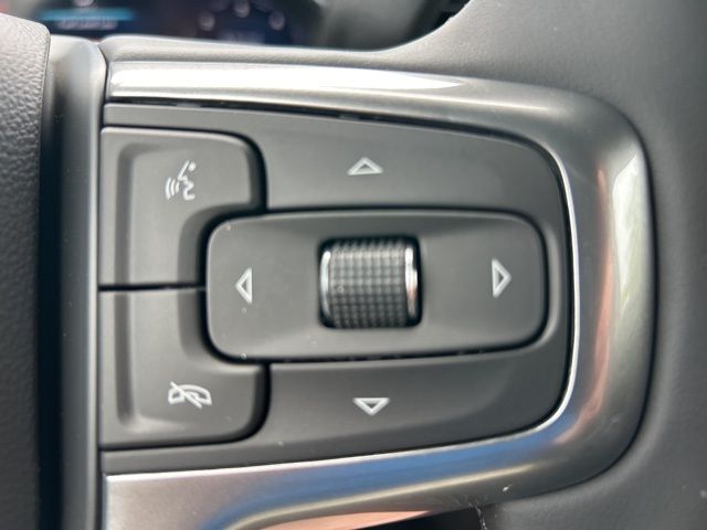 2025 Chevrolet Silverado 1500 LT photo