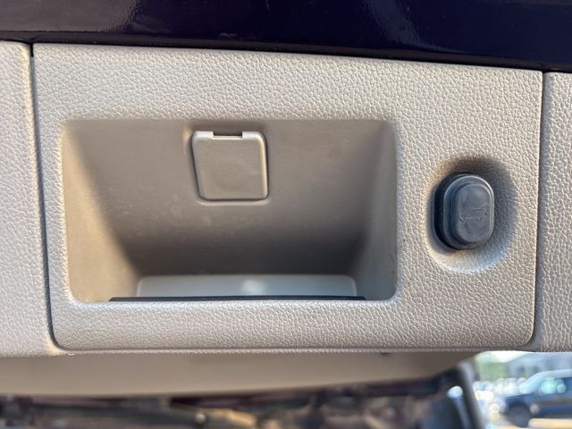 Used 2017 Red GMC SLT image 21