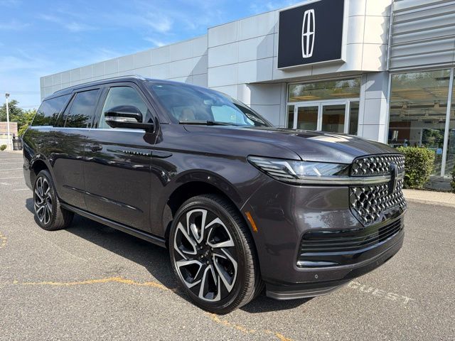 Starlight 2026 Lincoln Navigator SUV / Crossover Four-Wheel Drive Automatic