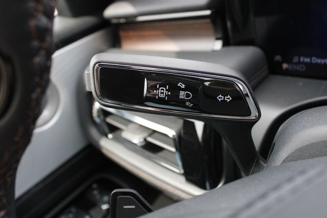 New 2026 Black Lincoln Reserve image 12