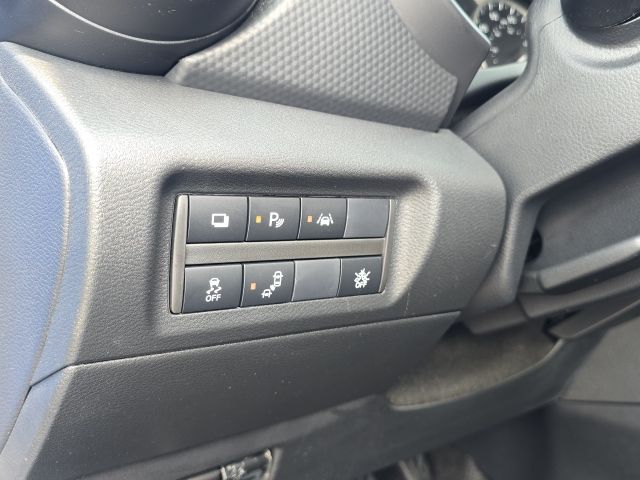 2024 Nissan Kicks S:B01807