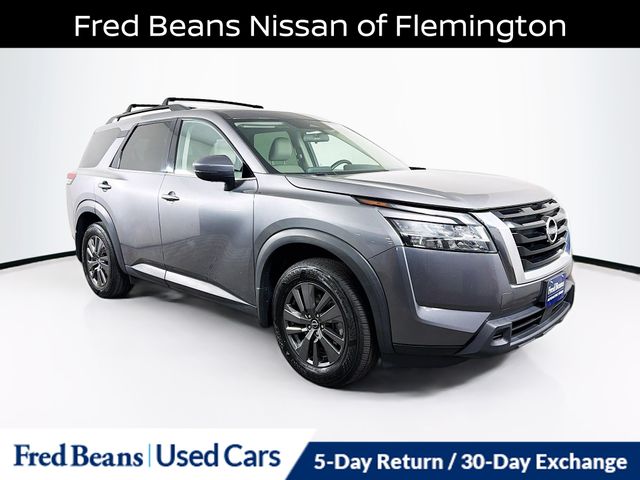 Gray (Gun Metallic) 2022 Nissan Pathfinder SV 4WD SUV / Crossover All-Wheel Drive 9-Speed Automatic