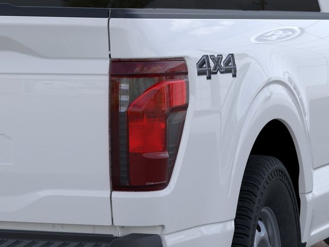 New 2026 Oxford White Ford XL image 21
