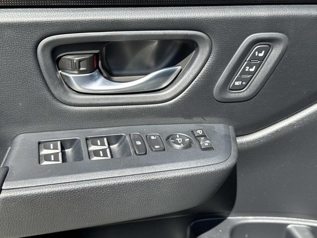 Used 2025  Honda Black Edition image 20