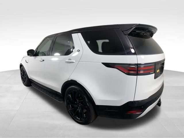 2025 Land Rover Discovery Dynamic SE 5