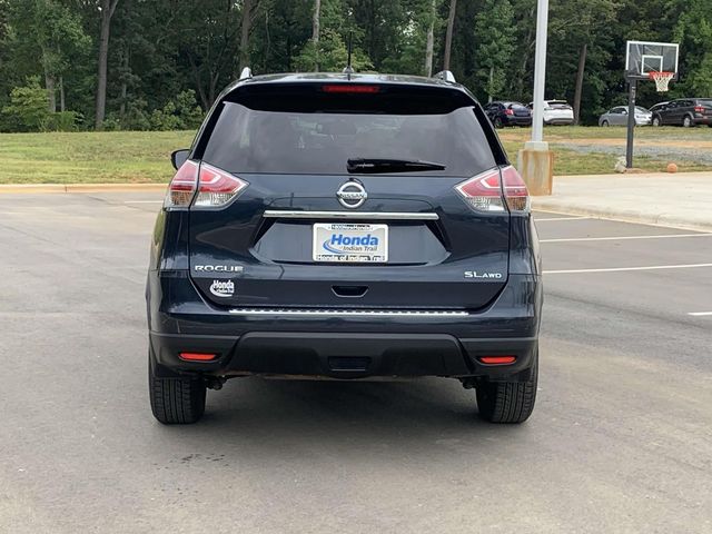 2016 Nissan Rogue SL 9