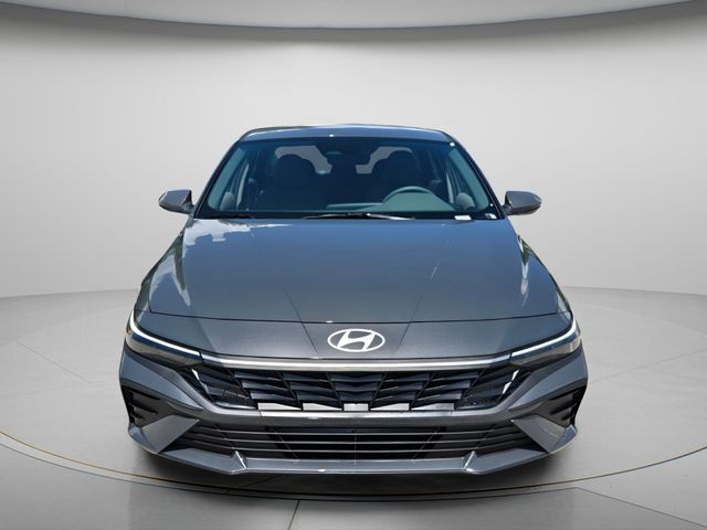2026 Hyundai Elantra - $21,905