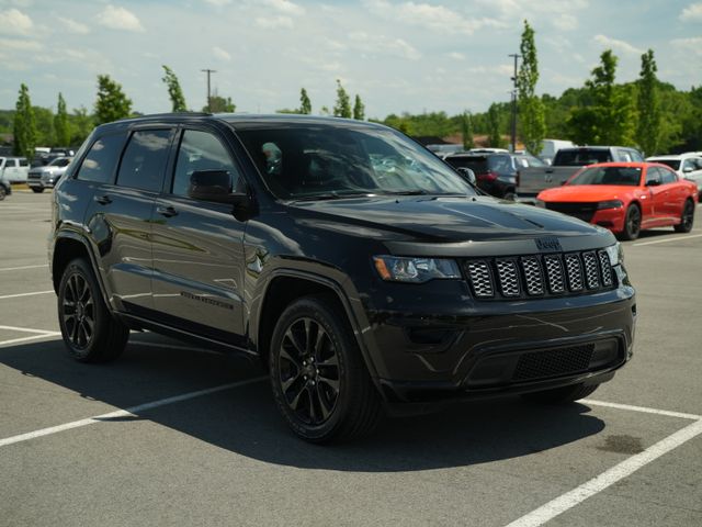 2019 Jeep Grand Cherokee Altitude 4WD's photo