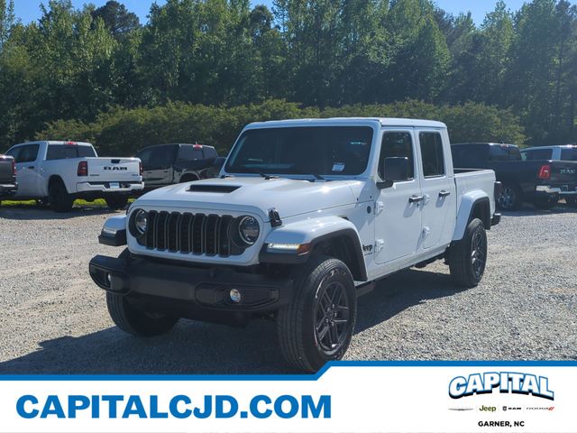 Bright White Clearcoat 2026 Jeep Gladiator Sport S Crew Cab 4WD Pickup Truck Four-Wheel Drive 8-Speed Automatic