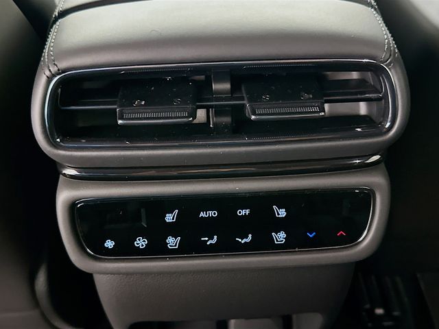 Thumbnail: 2026 Genesis GV80 - 18