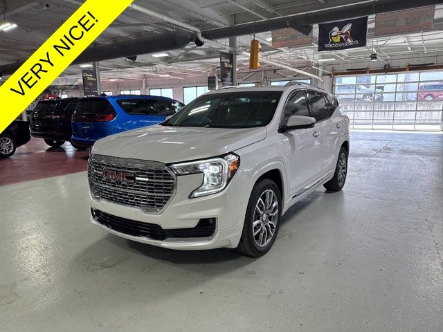 White Frost Tricoat 2024 GMC Terrain Denali AWD SUV / Crossover All-Wheel Drive 9-Speed Automatic
