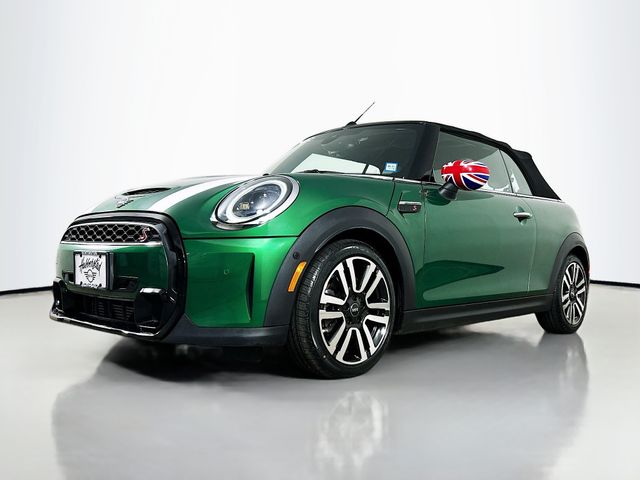 2022 MINI Cooper S Iconic 35