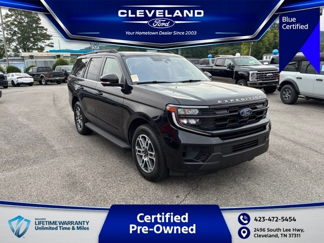 Black Metallic 2025 Ford Expedition SUV / Crossover 4X2 Automatic