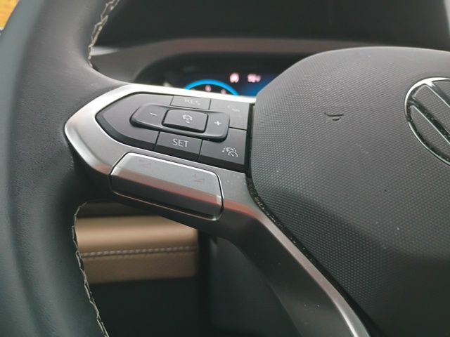 Used 2025 Volkswagen Atlas Cross Sport SUV
