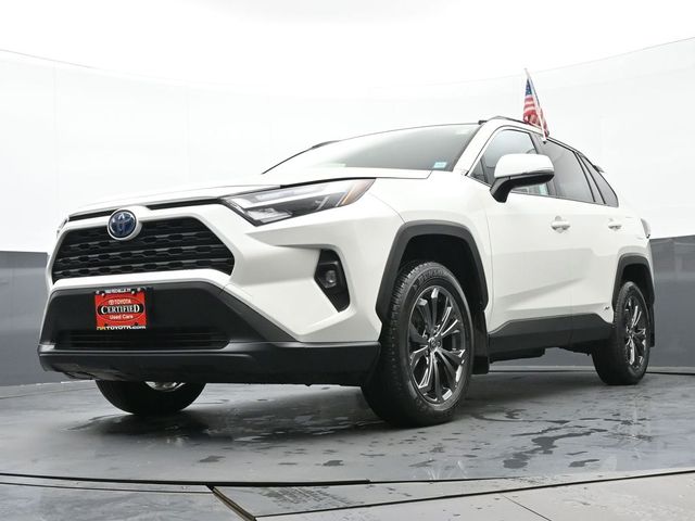 2022 Toyota RAV4 Hybrid XLE Premium 36