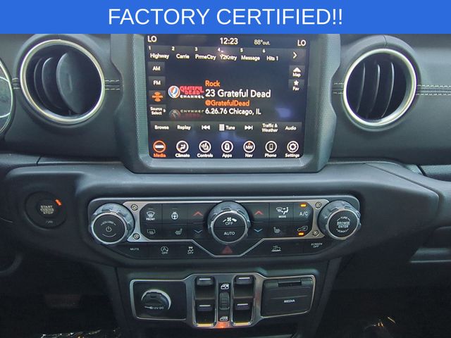 Used 2021 White Jeep Overland image 21