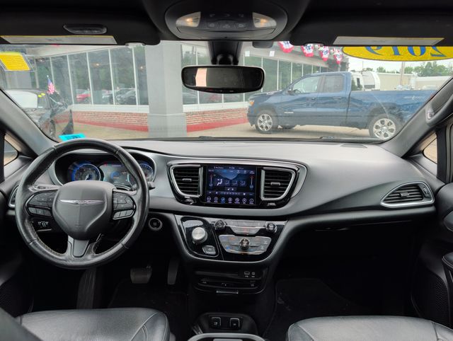 Used 2019 Chrysler Pacifica Van