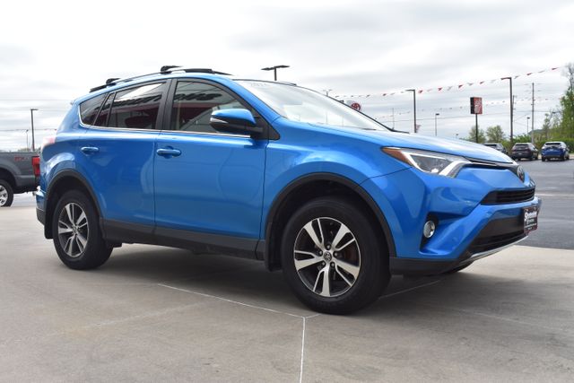 Used 2016 Toyota RAV4 XLE in Quincy IL | JTMRFREV2GJ078721