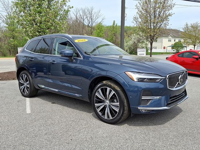 2022 Volvo XC60 B5 Inscription - 0