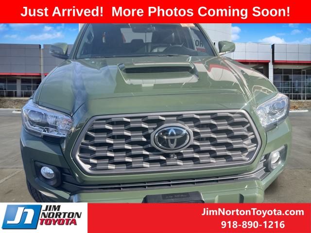 2022 Toyota Tacoma TRD Sport 6