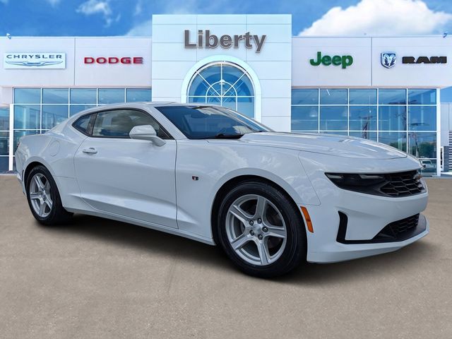 Summit White 2023 Chevrolet Camaro 1LT Coupe RWD Coupe Rear-Wheel Drive 8-Speed Automatic