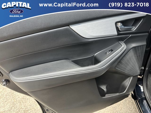 Used 2023 Black Acura Technology image 17