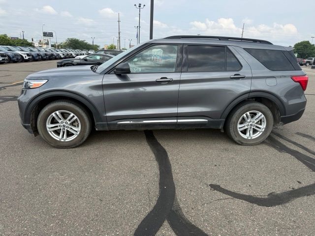 2022 Carbonized Gray Metallic Ford Explorer XLT 4X4 SUV
