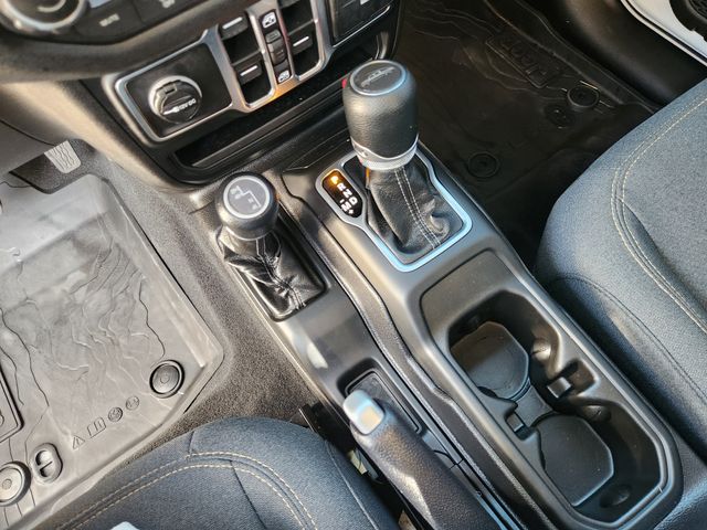 2025 Jeep Gladiator Sport White at Legacy Ford